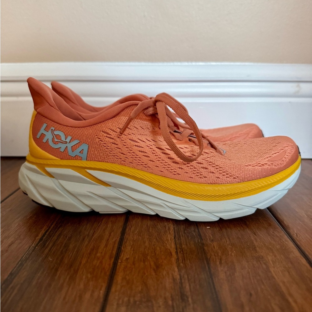 Hoka Clifton 8- Sun Baked Shell Coral